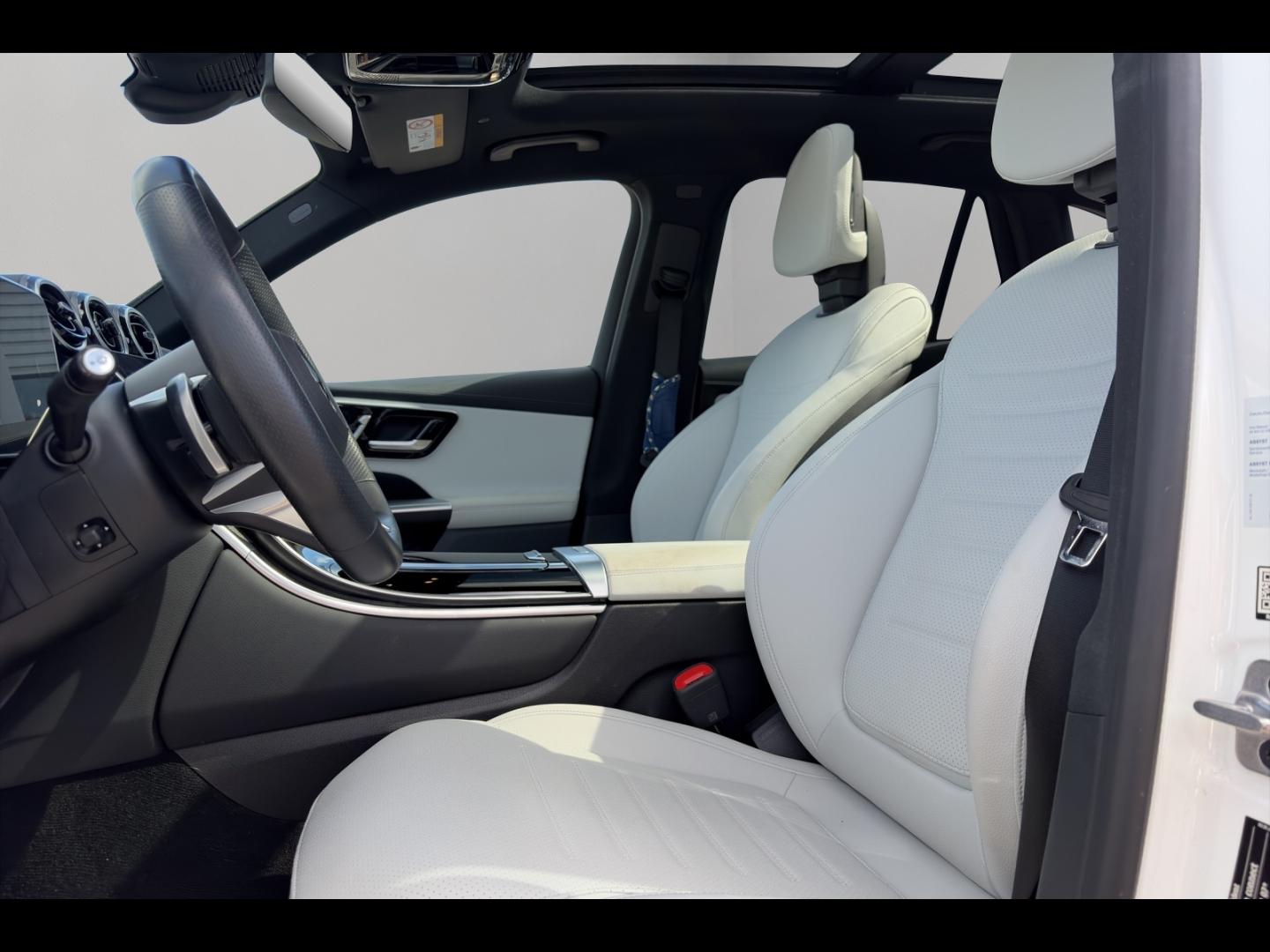 Image MERCEDES-BENZ GLC 220 d 197ch AMG Line 4Matic 9G-Tronic