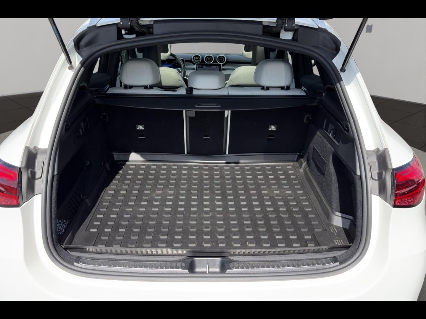 Image MERCEDES-BENZ GLC 220 d 197ch AMG Line 4Matic 9G-Tronic