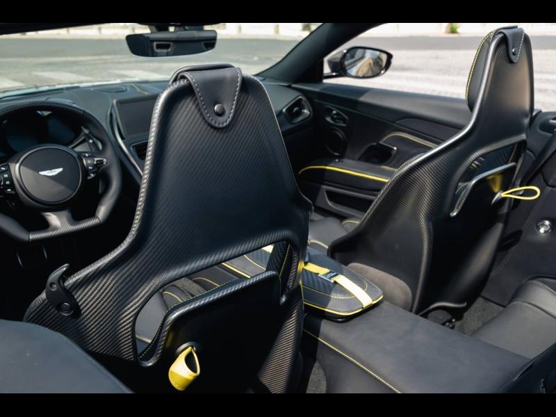 Image ASTON MARTIN DBS Volante V12 5.2 770ch BVA8 DBS ULTIMATE VOLANTE