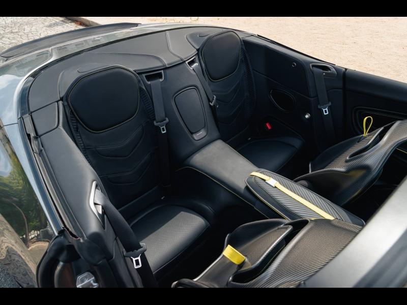 Image ASTON MARTIN DBS Volante V12 5.2 770ch BVA8 DBS ULTIMATE VOLANTE