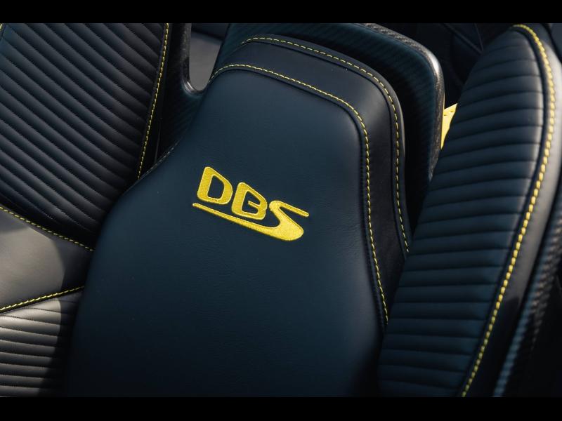 Image ASTON MARTIN DBS Volante V12 5.2 770ch BVA8 DBS ULTIMATE VOLANTE