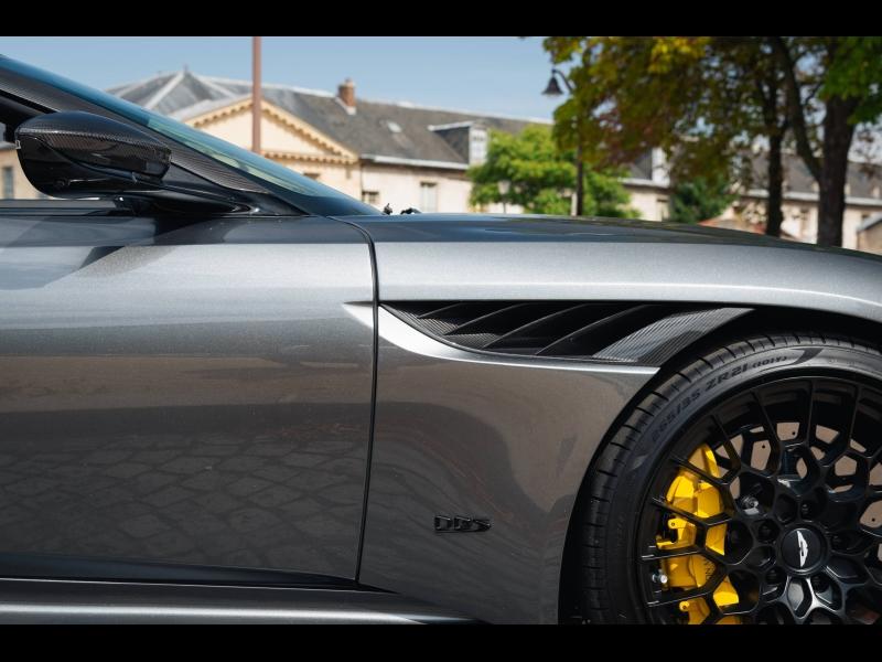 Image ASTON MARTIN DBS Volante V12 5.2 770ch BVA8 DBS ULTIMATE VOLANTE