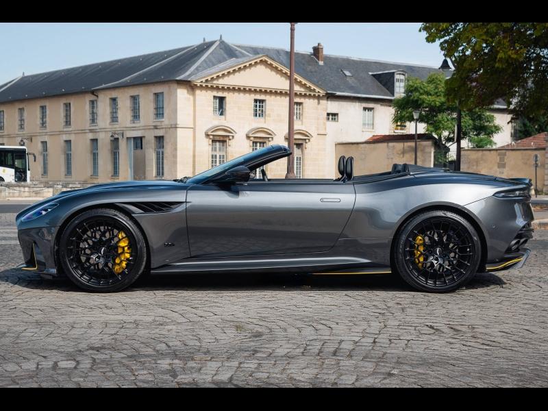 Image ASTON MARTIN DBS Volante V12 5.2 770ch BVA8 DBS ULTIMATE VOLANTE