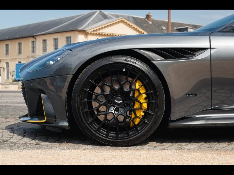 Image ASTON MARTIN DBS Volante V12 5.2 770ch BVA8 DBS ULTIMATE VOLANTE