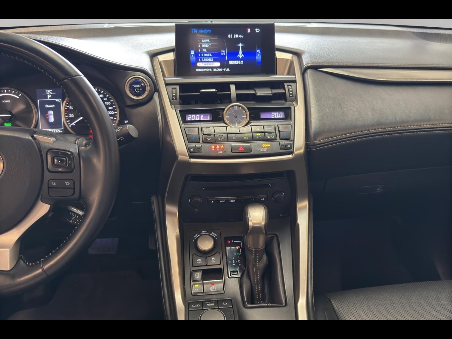 Image LEXUS NX 300h 4WD Luxe
