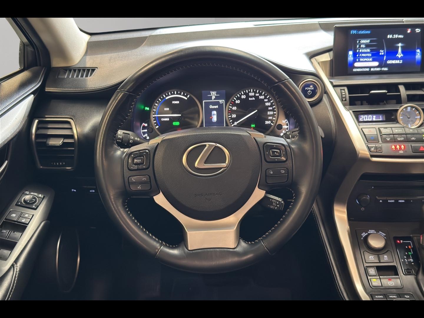 Image LEXUS NX 300h 4WD Luxe