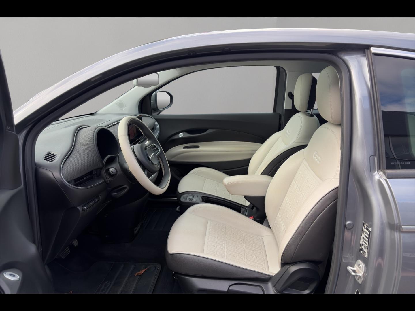 Image FIAT 500 e 118ch La Prima