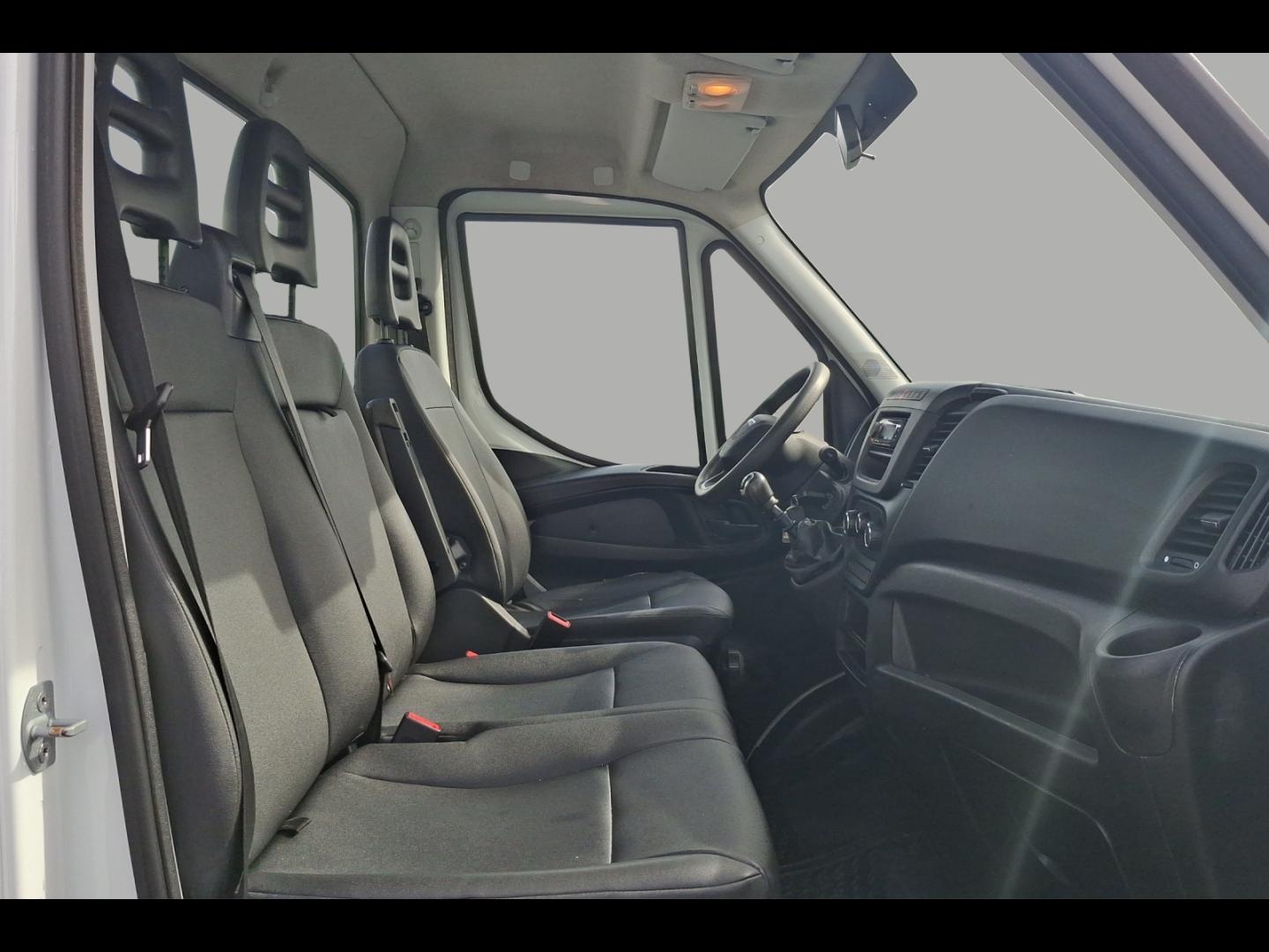Image IVECO Daily CCb 35C14 Empattement 3750 Tor benne et coffre