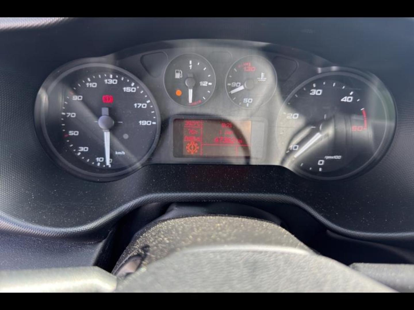 Image IVECO Daily CCb 35C16 / 3.0 160CH / CAISSE PLSC + HAYON / 2023