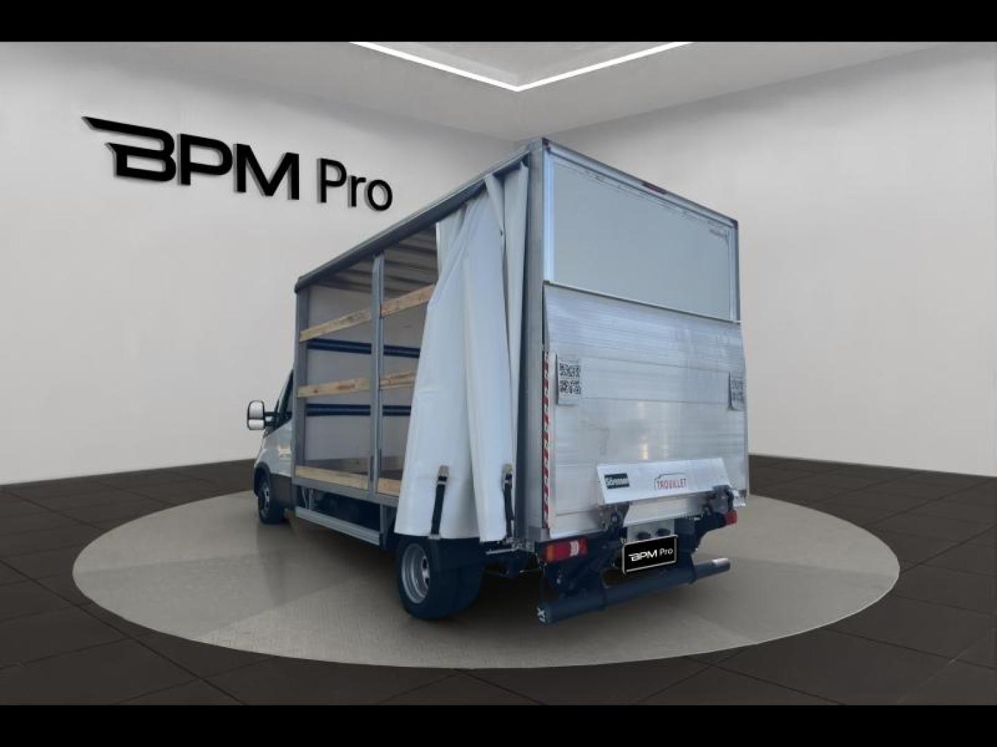 Image IVECO Daily CCb 35C16 / 3.0 160CH / CAISSE PLSC + HAYON / 2023