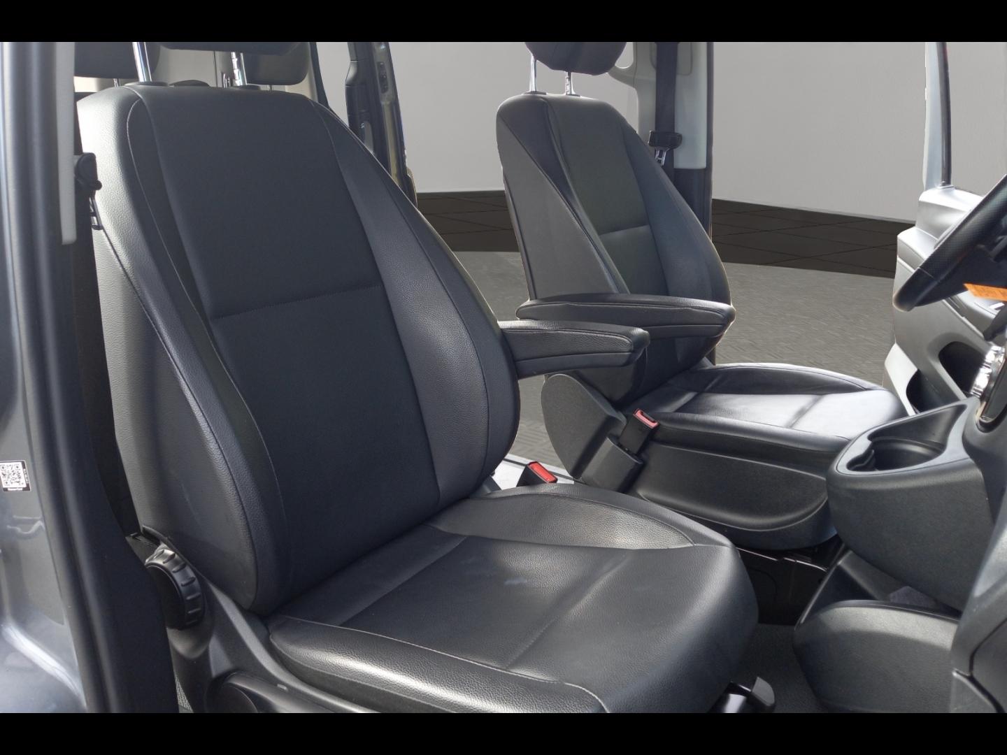 Image MERCEDES-BENZ Vito Fg 119 MIXTO Compact Select 4X4