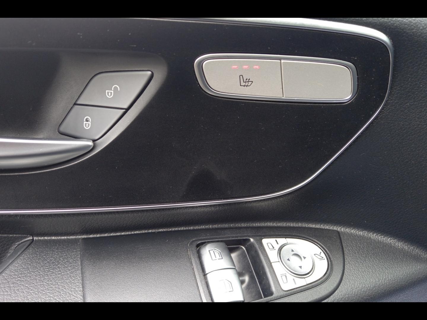 Image MERCEDES-BENZ Vito Fg 119 MIXTO Compact Select 4X4