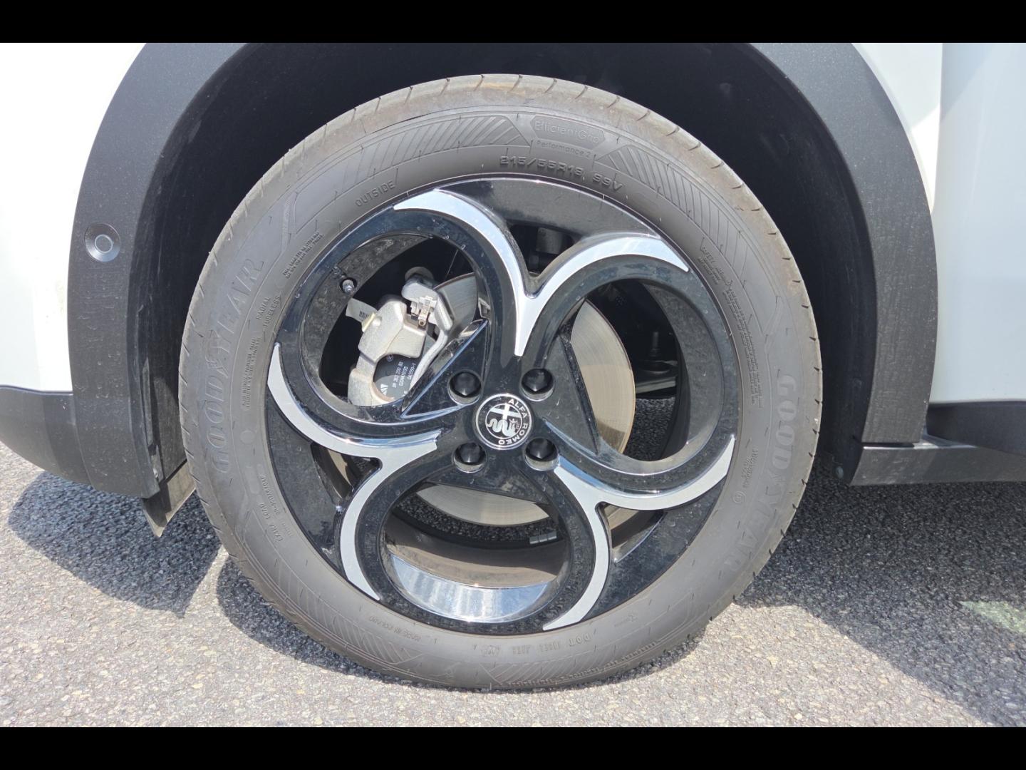 Image ALFA ROMEO Junior 1.2 Ibrida 145ch Sport Speciale e-DCT6