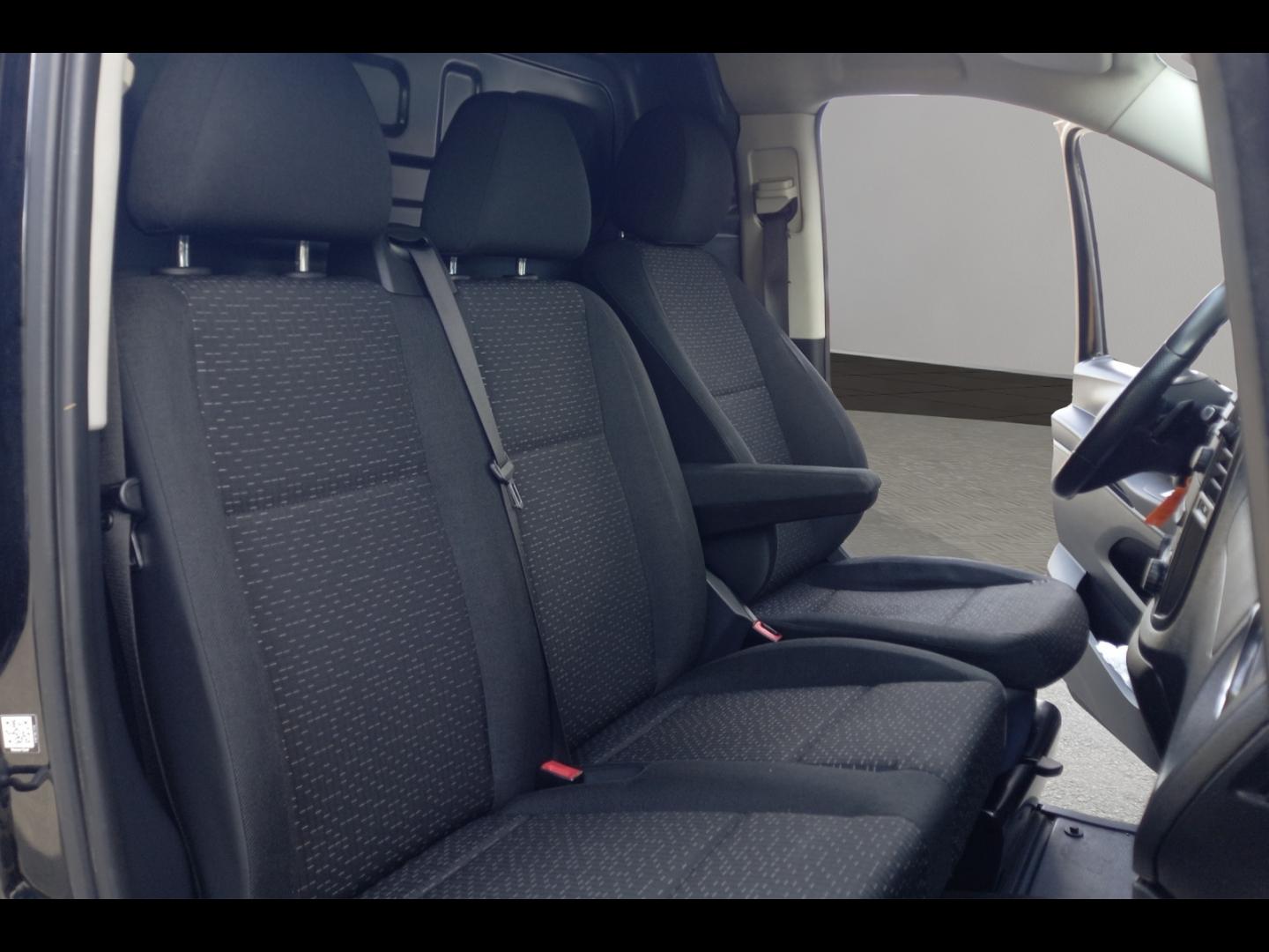 Image MERCEDES-BENZ Vito Fg 119 CDI Compact 4x4 Pro 9G-Tronic