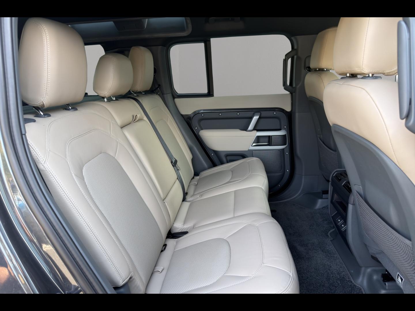 Image LAND-ROVER Defender 110 2.0 P400e X-Dynamic SE