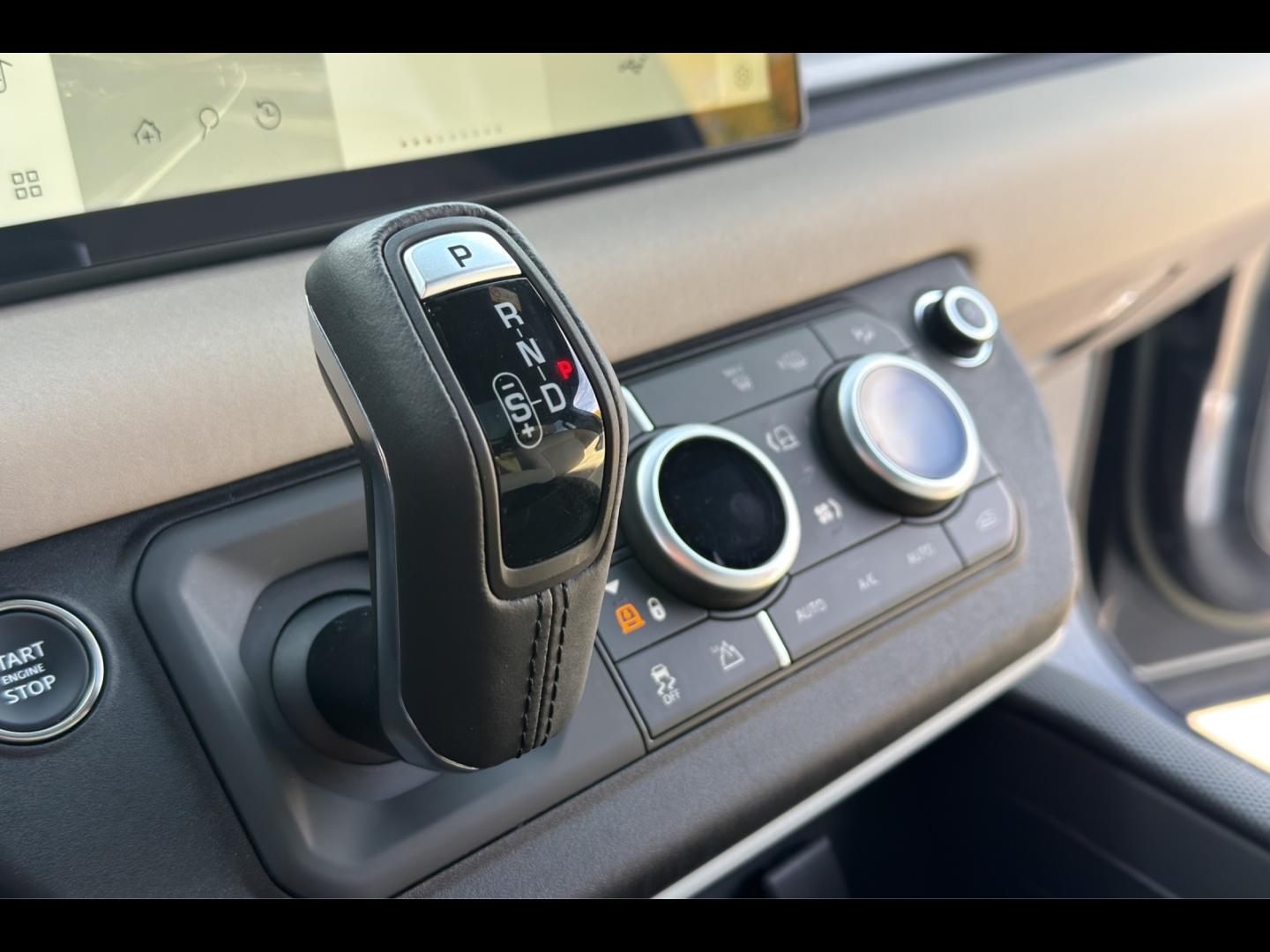 Image LAND-ROVER Defender 110 2.0 P400e X-Dynamic SE