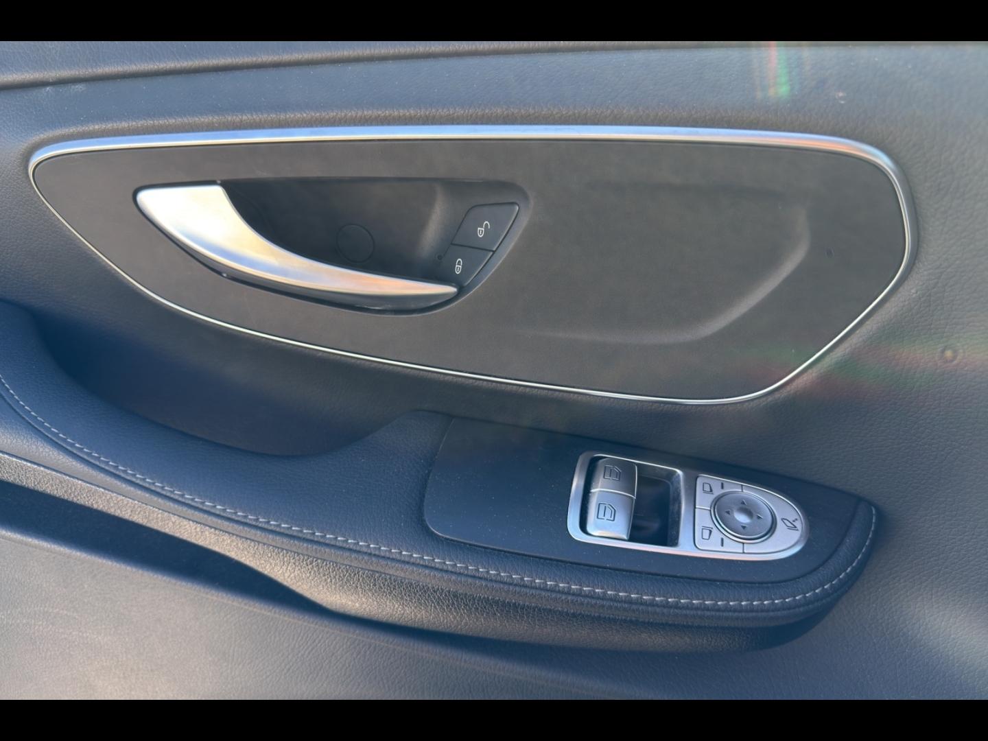 Image MERCEDES-BENZ Classe V 250 d Extra-Long Avantgarde 9G-Tronic