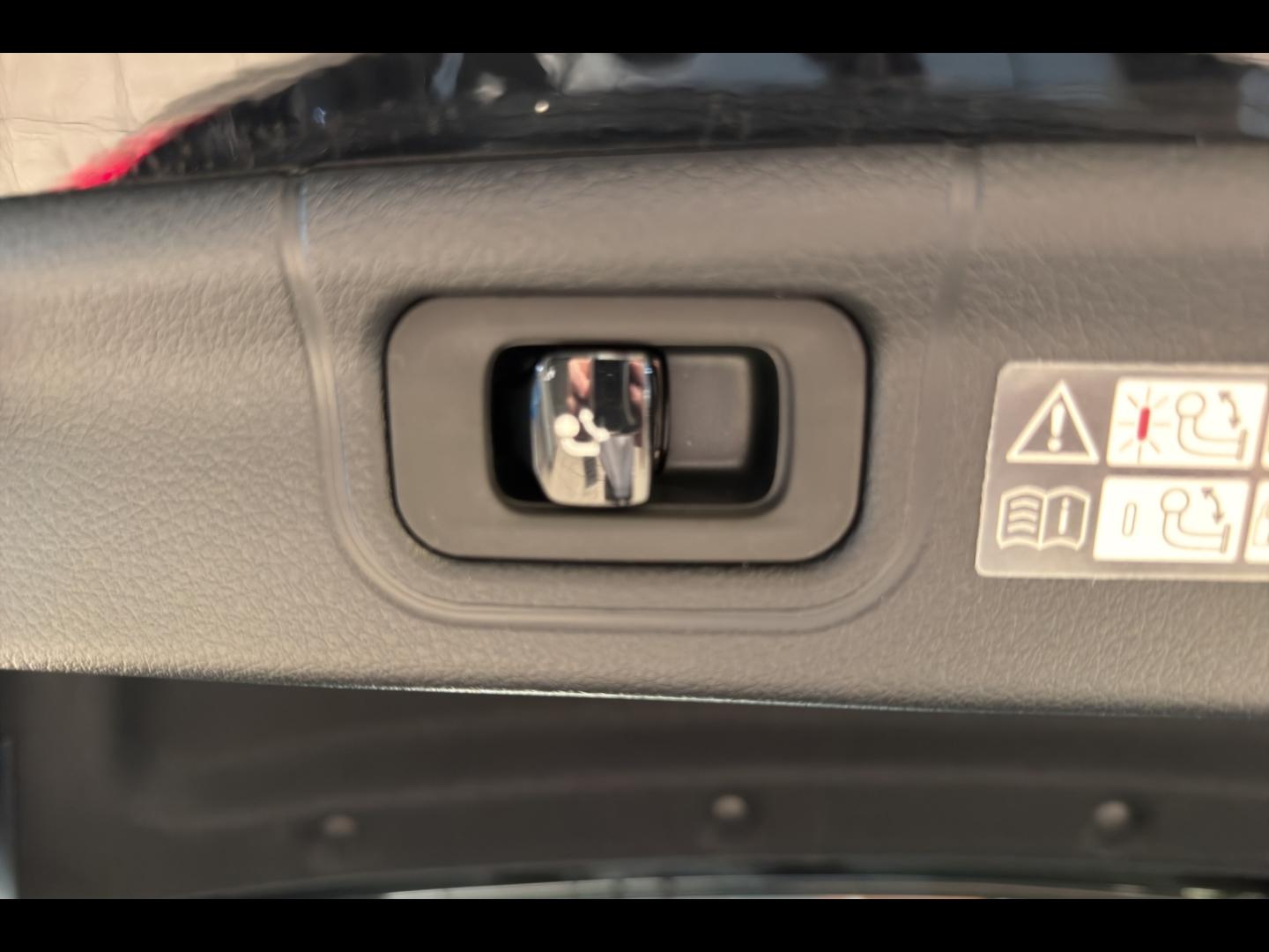 Image MERCEDES-BENZ Classe C 220 d 197ch AMG Line