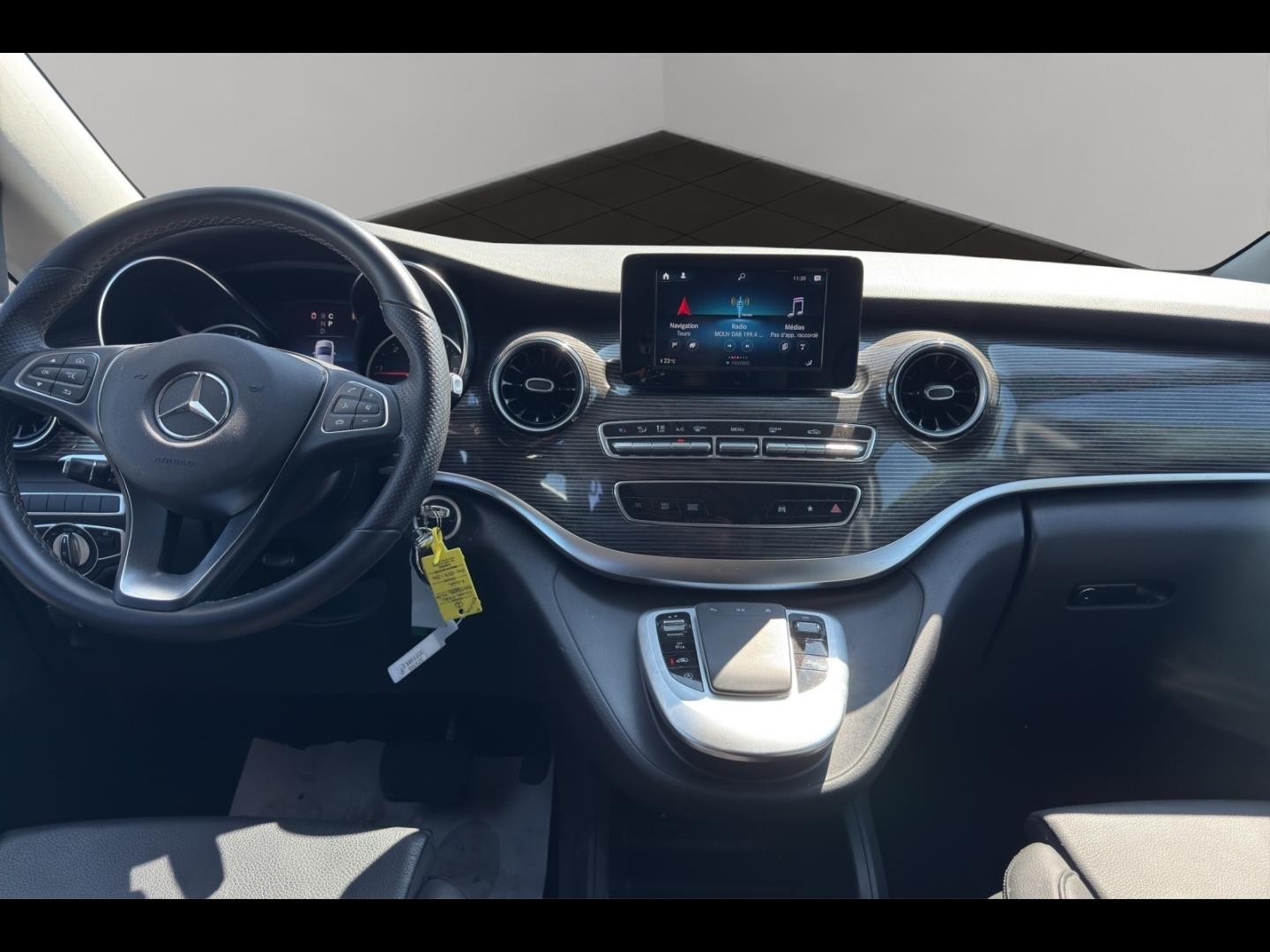 Image MERCEDES-BENZ Classe V 250 d Extra-Long Avantgarde 9G-Tronic 8 Places