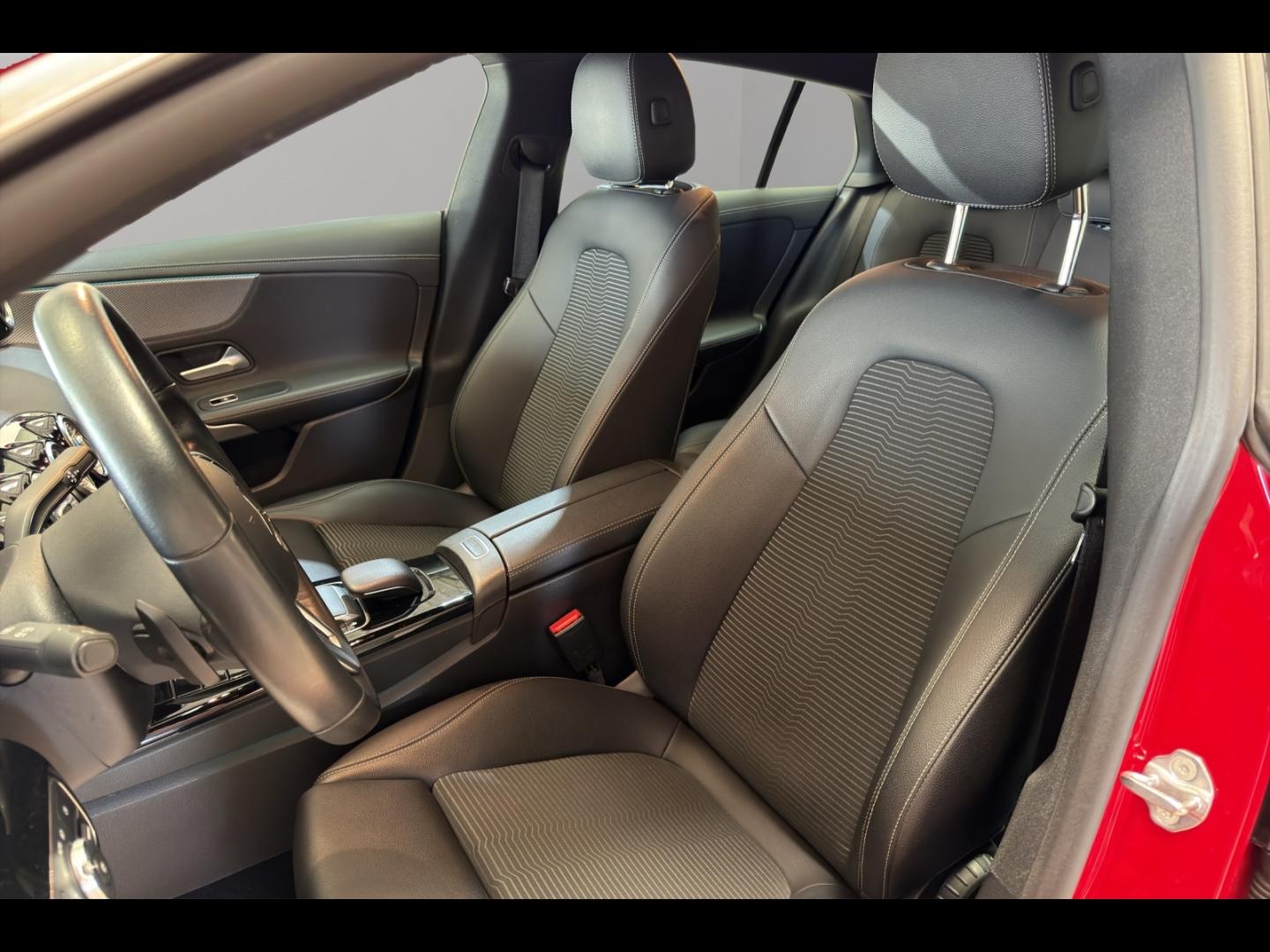 Image MERCEDES-BENZ CLA Shooting Brake 220 190ch Progressive Line 7G-DCT