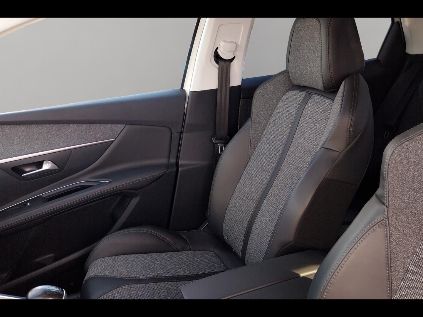 Image PEUGEOT 3008 1.2 PureTech 130ch Allure S&S