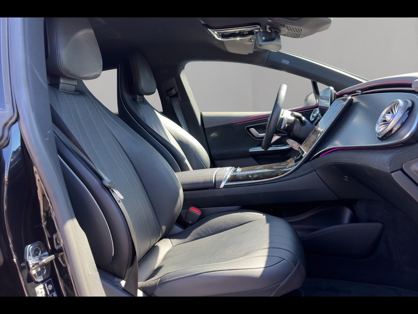 Image MERCEDES-BENZ EQE 300 245ch AMG Line