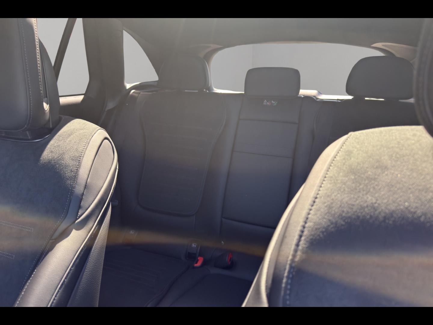 Image MERCEDES-BENZ GLC 220 d 197ch AMG Line 4Matic 9G-Tronic
