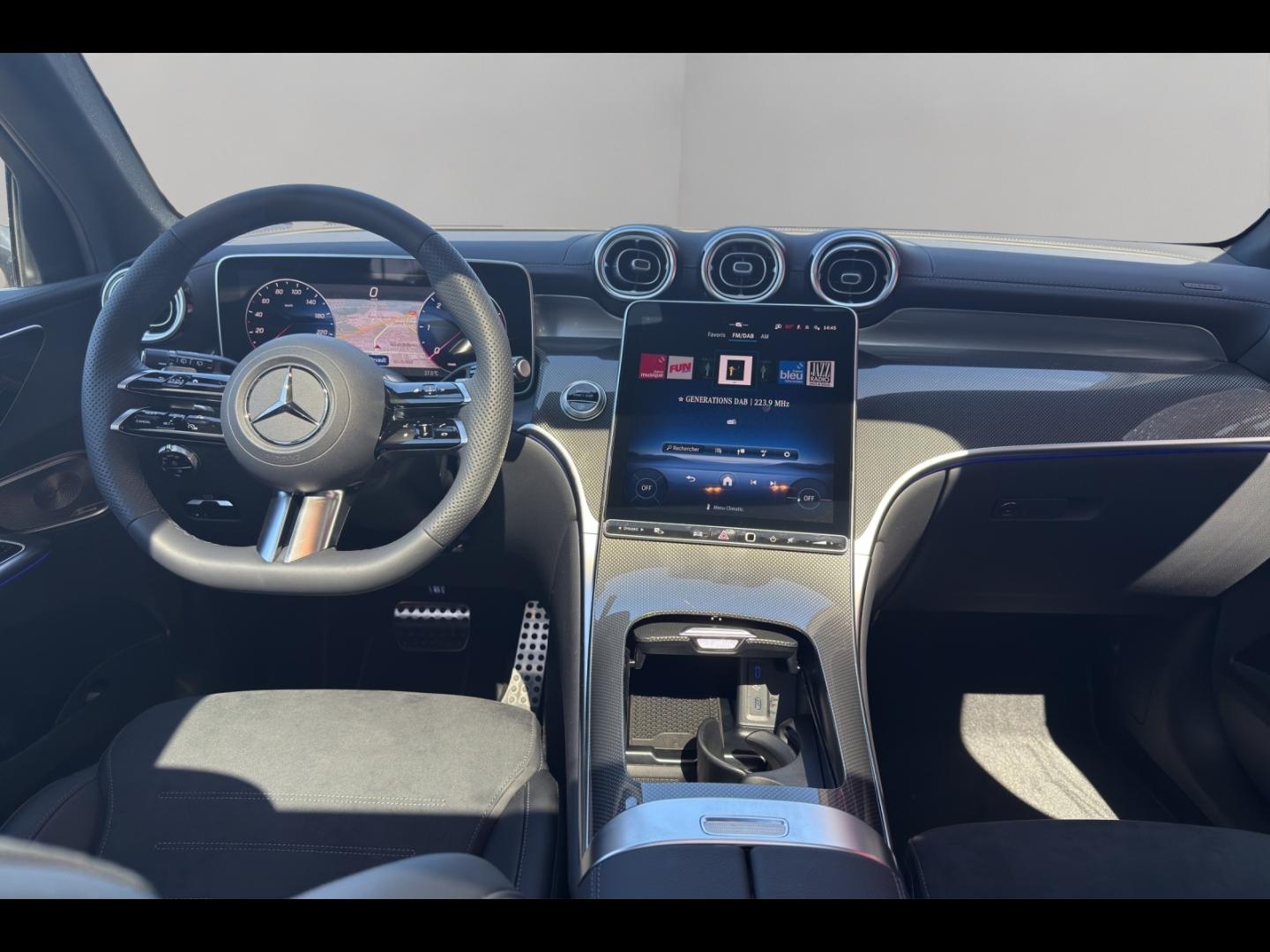 Image MERCEDES-BENZ GLC 220 d 197ch AMG Line 4Matic 9G-Tronic