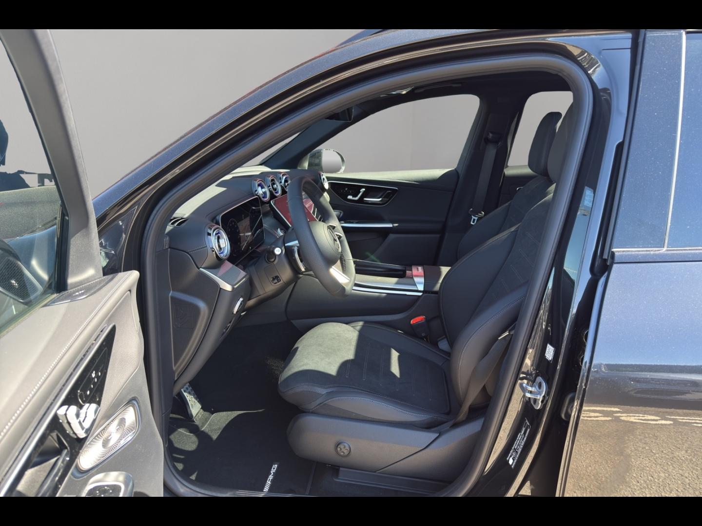 Image MERCEDES-BENZ GLC 220 d 197ch AMG Line 4Matic 9G-Tronic