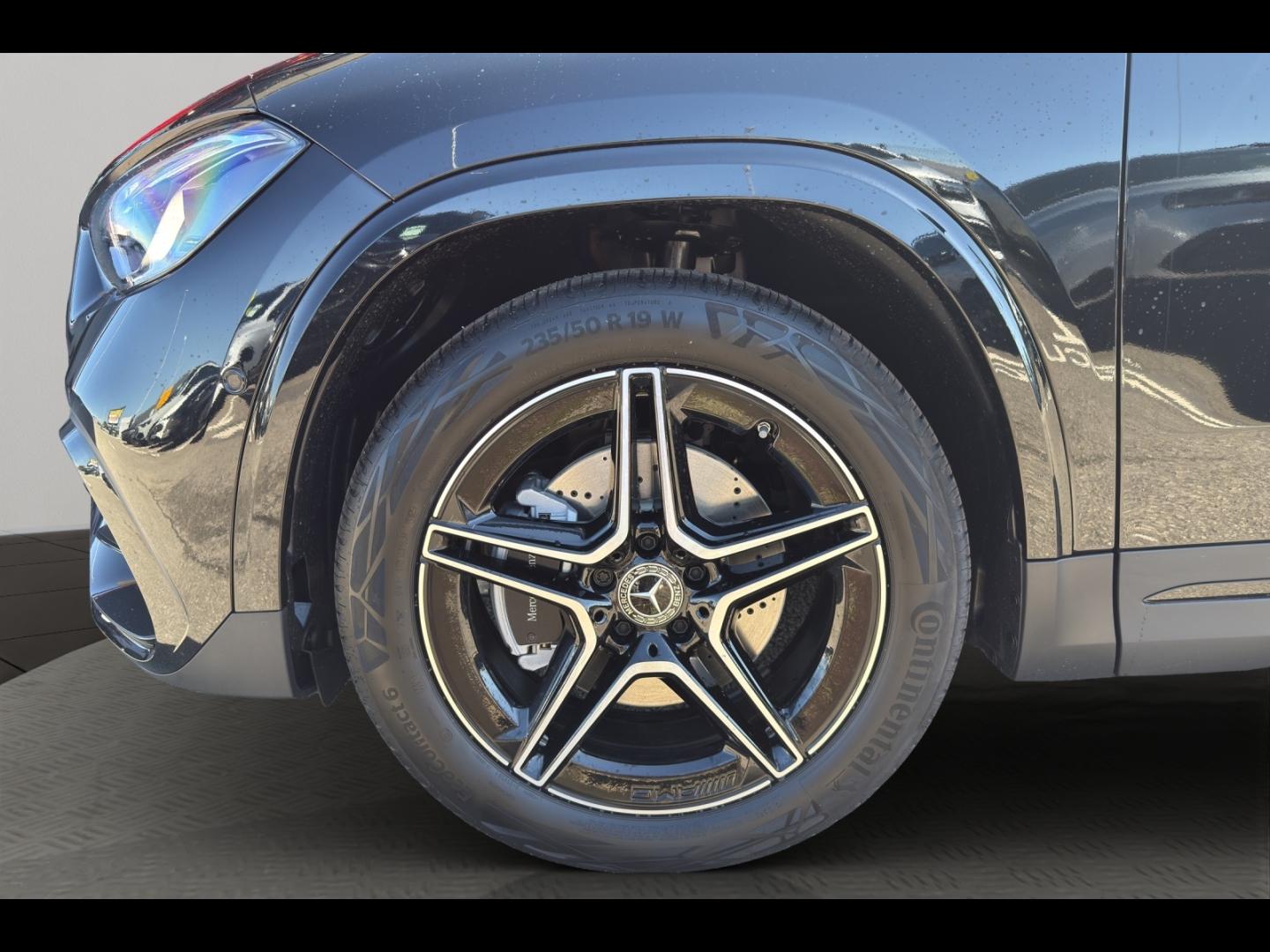 Image MERCEDES-BENZ GLA 200 163ch Edition 140 7G-DCT