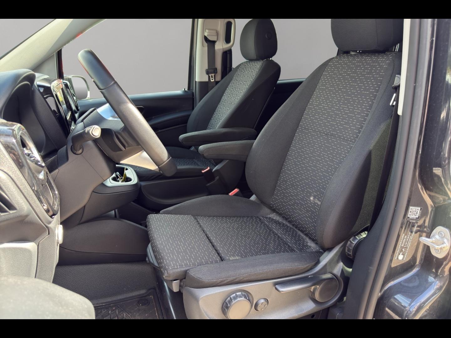 Image MERCEDES-BENZ Vito Fg 119 CDI Mixto Long 4x4 Select 9G-Tronic