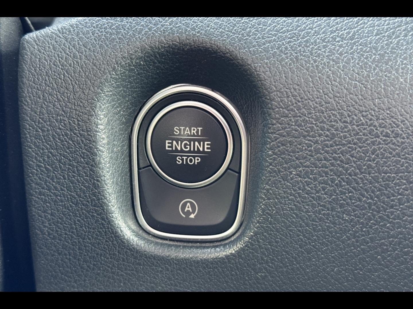 Image MERCEDES-BENZ Vito Fg 119 CDI Mixto Long 4x4 Select 9G-Tronic