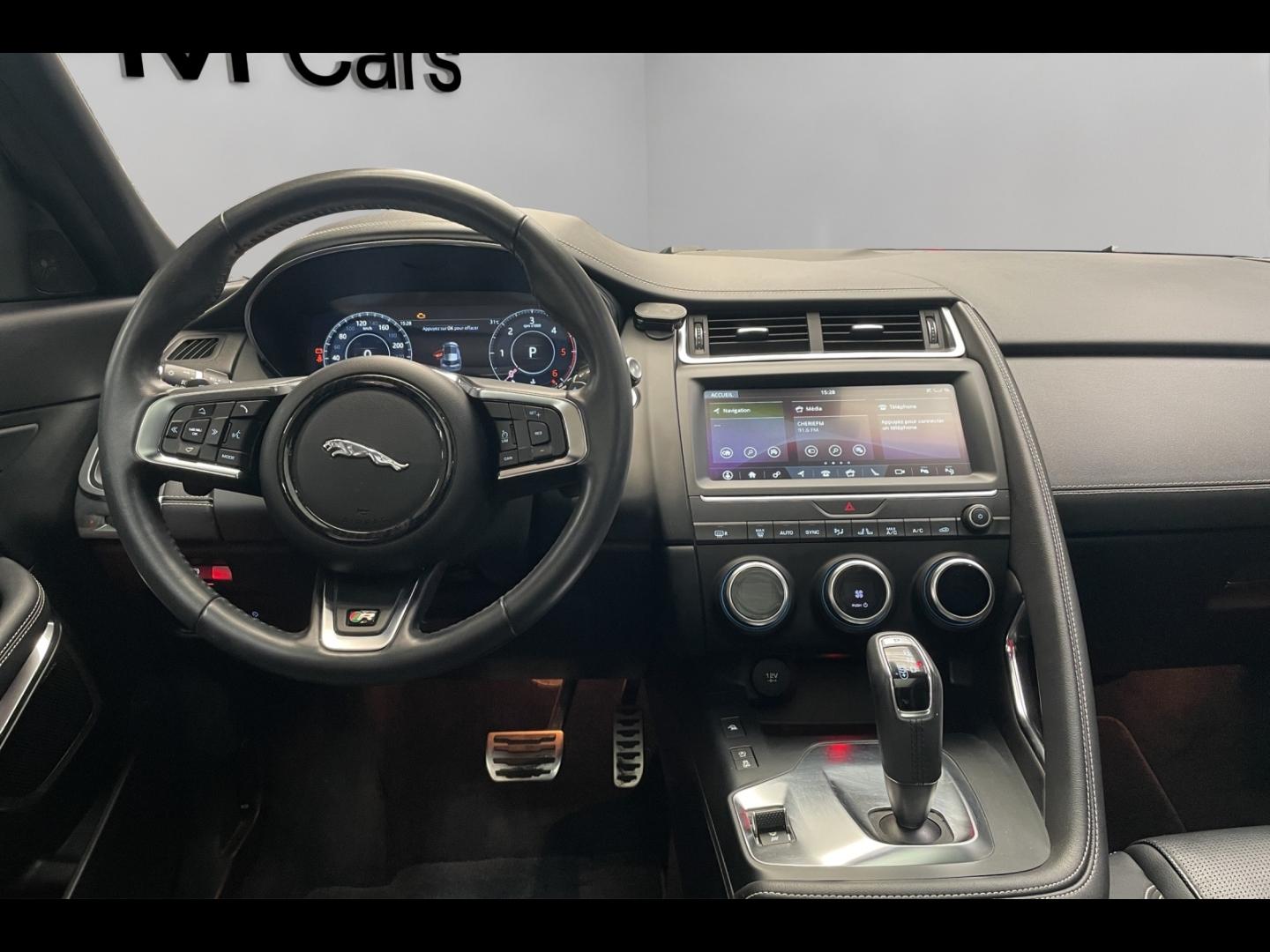 Image JAGUAR E-Pace 2.0D 150ch R-Dynamic SE AWD BVA9