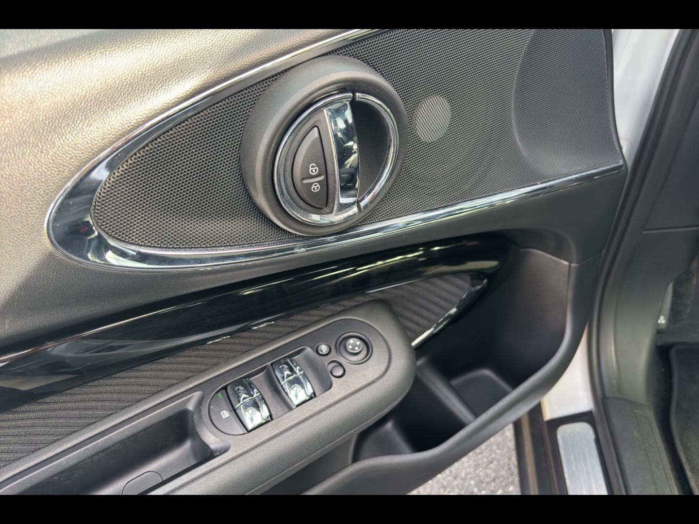 Image MINI Clubman Cooper 136ch Kensington BVA7 Euro6d-T