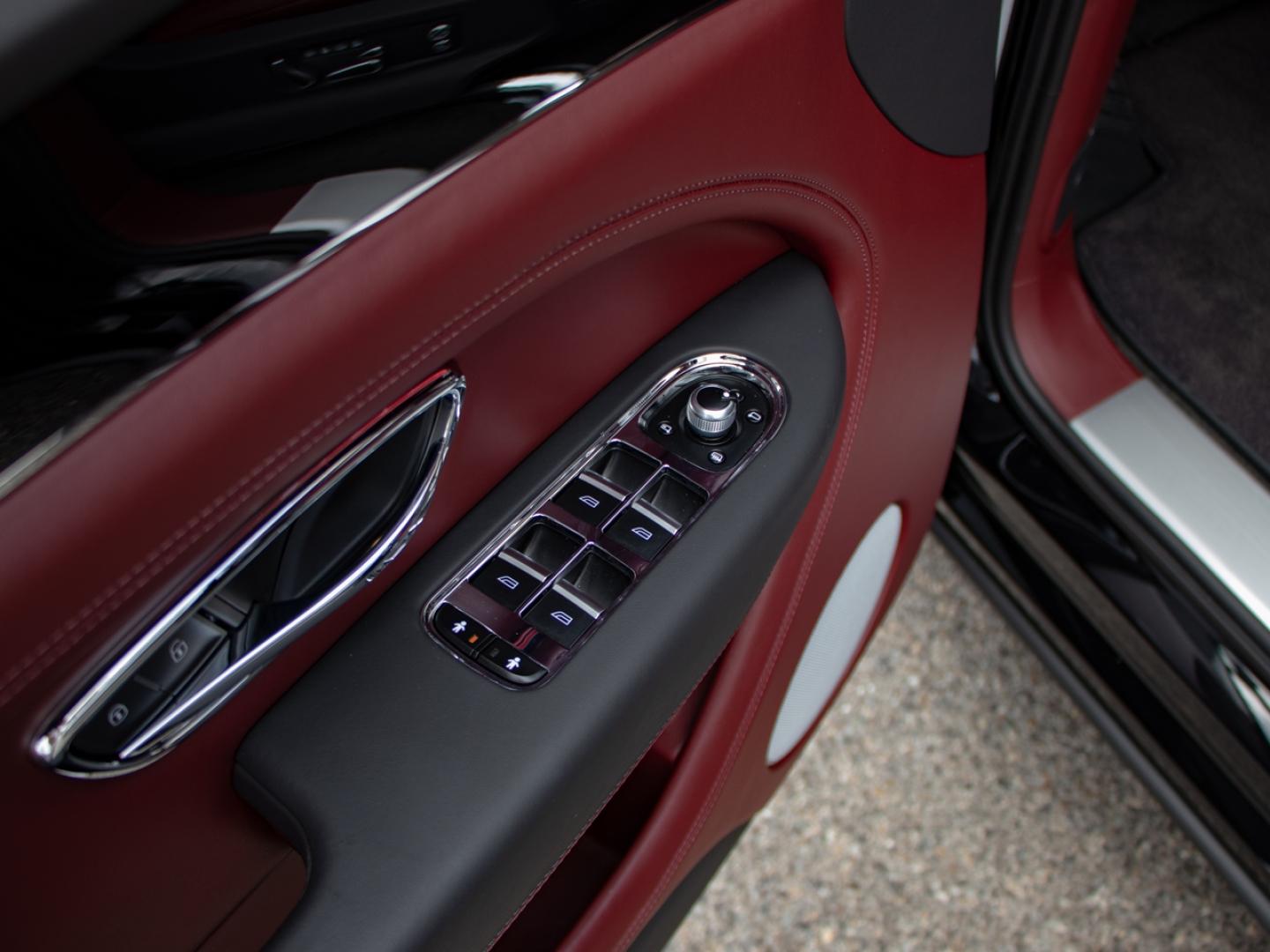 Image BENTLEY BENTAYGA V6 3.0 Hybrid 449ch