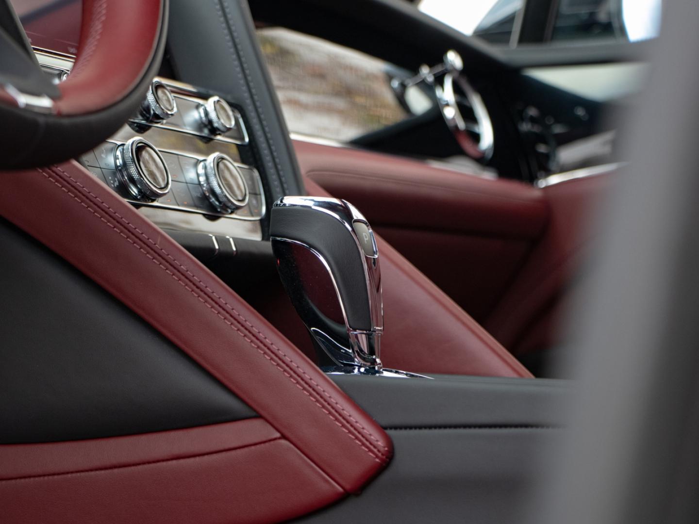 Image BENTLEY BENTAYGA V6 3.0 Hybrid 449ch