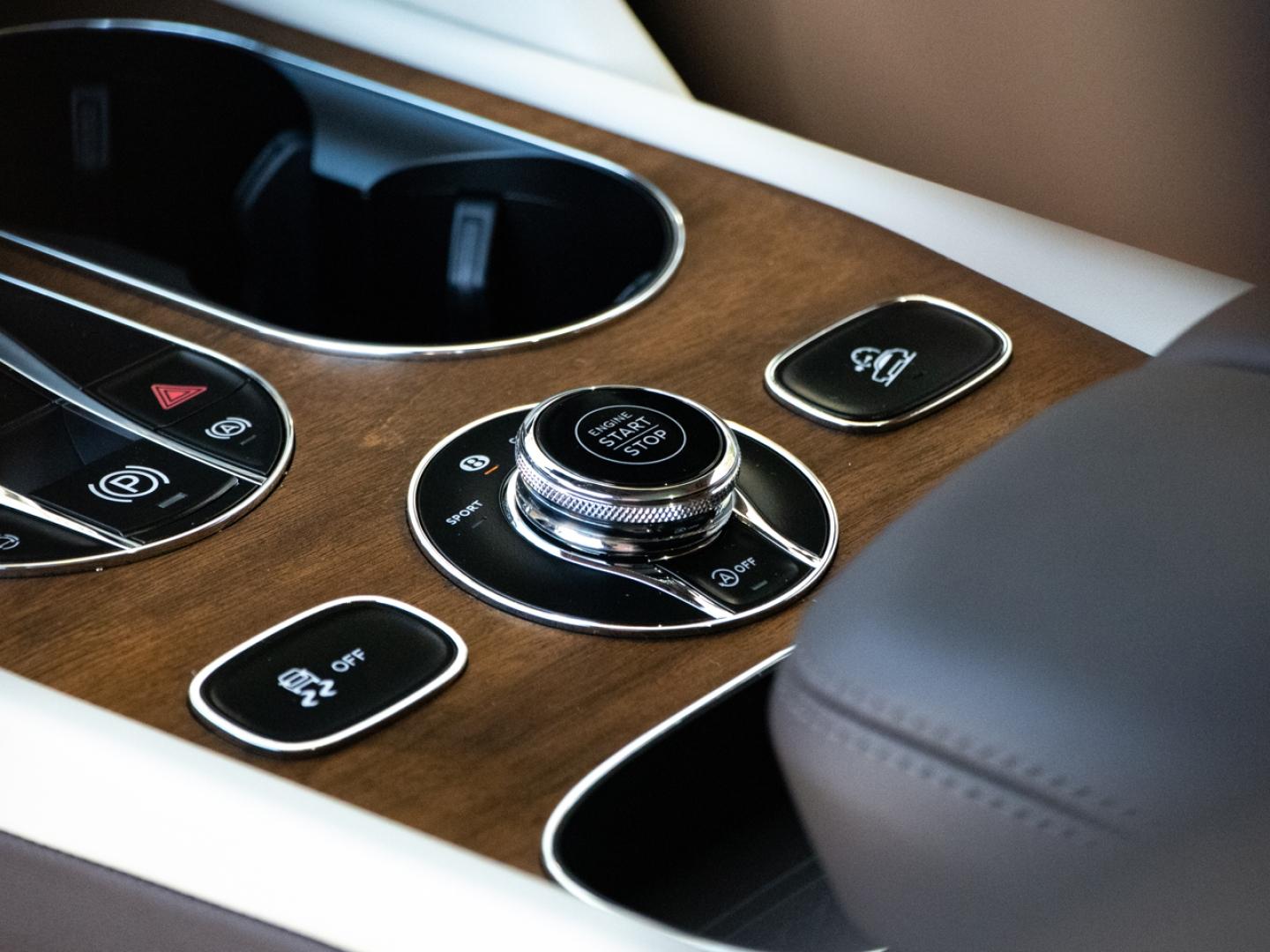 Image BENTLEY BENTAYGA Artenara V8 4.0 550ch