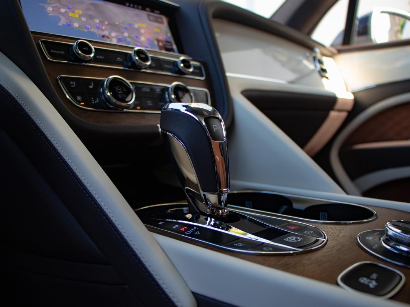 Image BENTLEY BENTAYGA Artenara V8 4.0 550ch