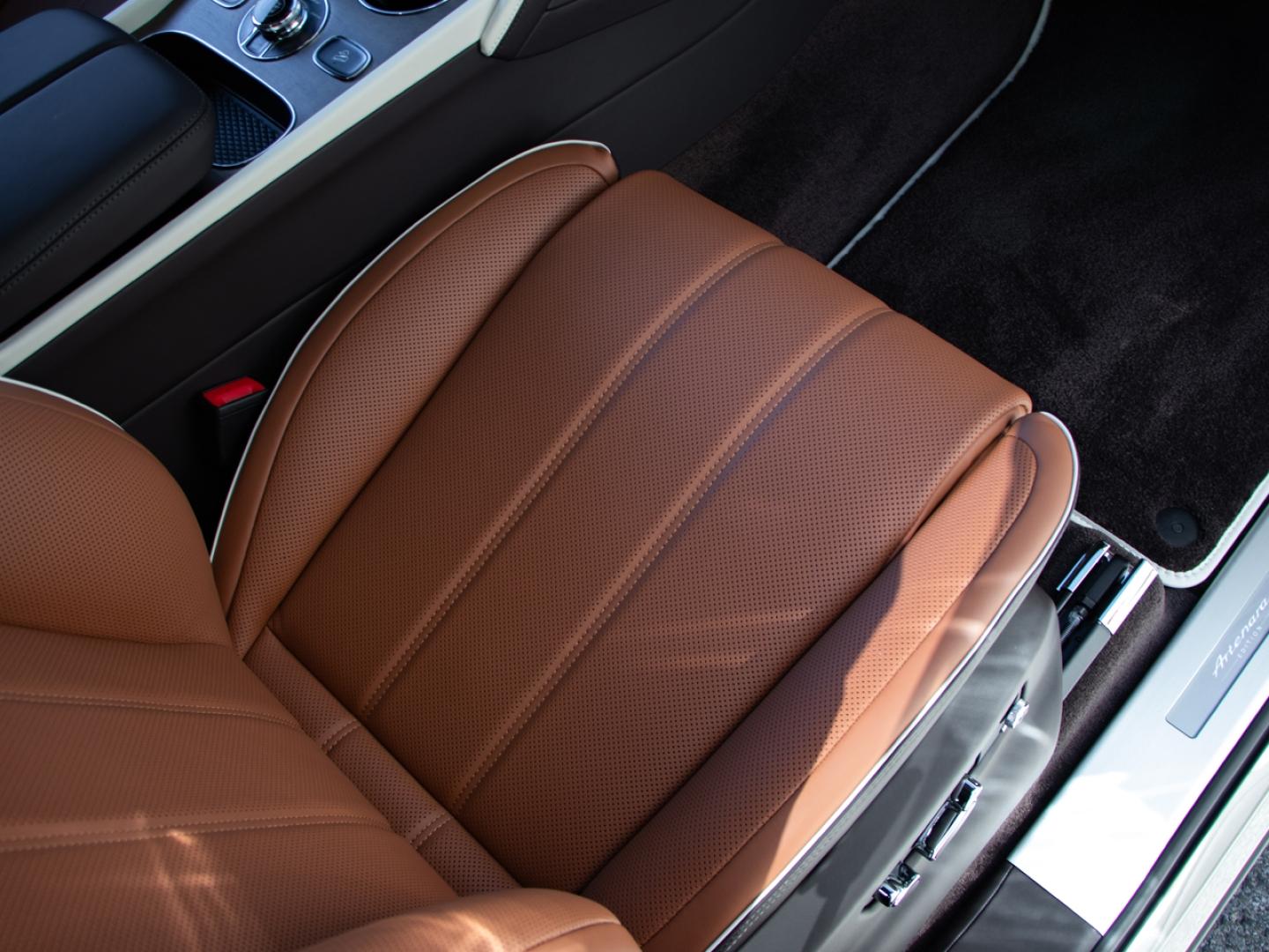 Image BENTLEY BENTAYGA Artenara V8 4.0 550ch