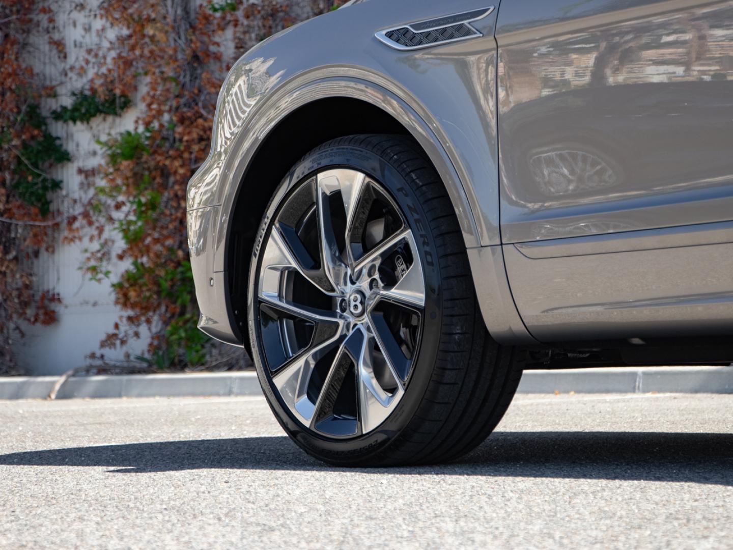 Image BENTLEY BENTAYGA Artenara V8 4.0 550ch