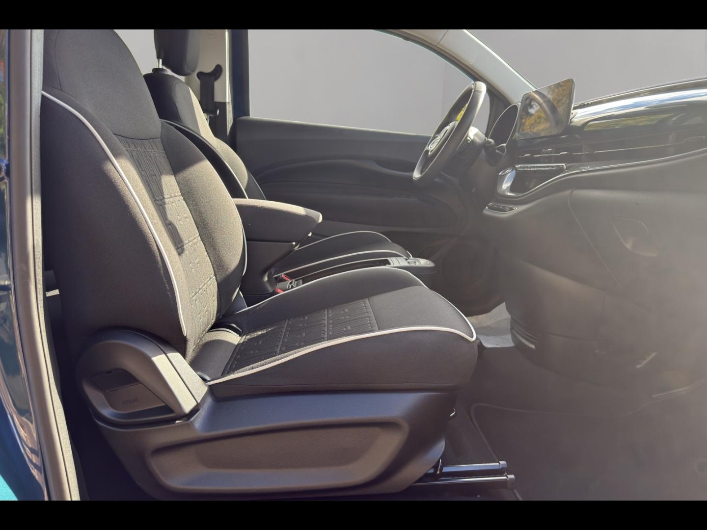 Image FIAT 500C e 118ch Pack Confort & Style MY23