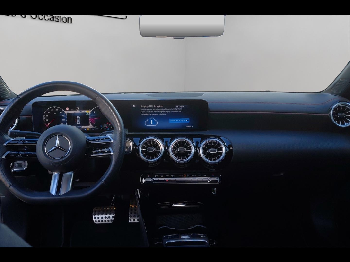 Image MERCEDES-BENZ CLA 200 d 150ch AMG Line 8G-DCT 8cv
