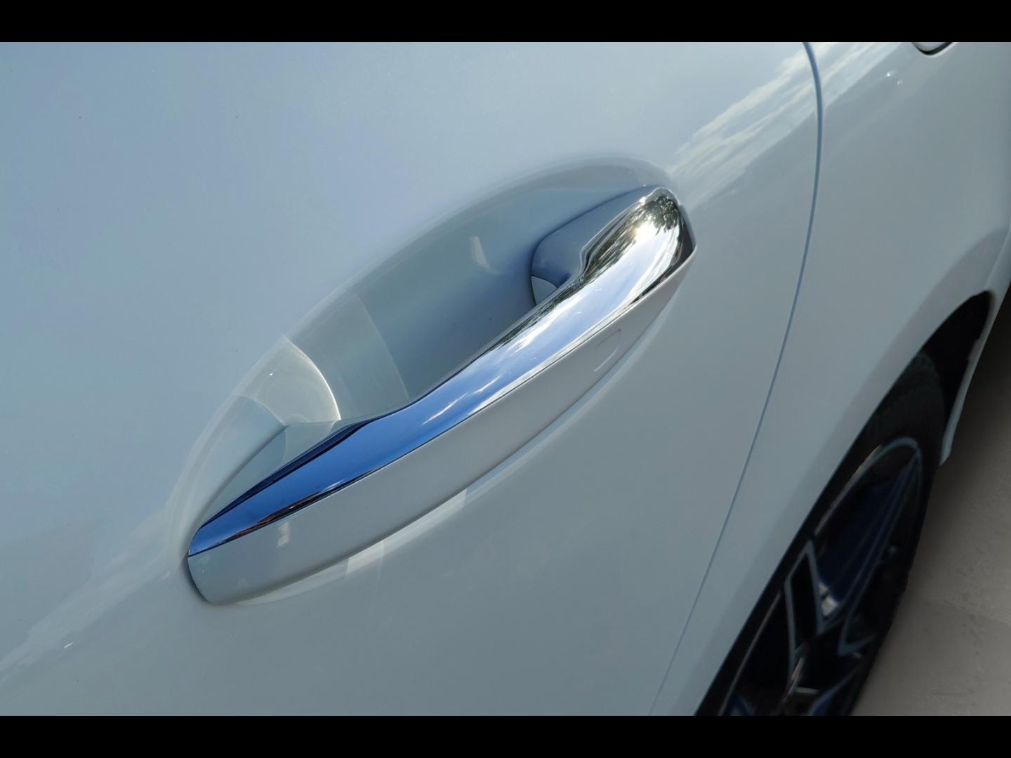 Image MERCEDES-BENZ CLA 200 d 150ch AMG Line 8G-DCT 8cv