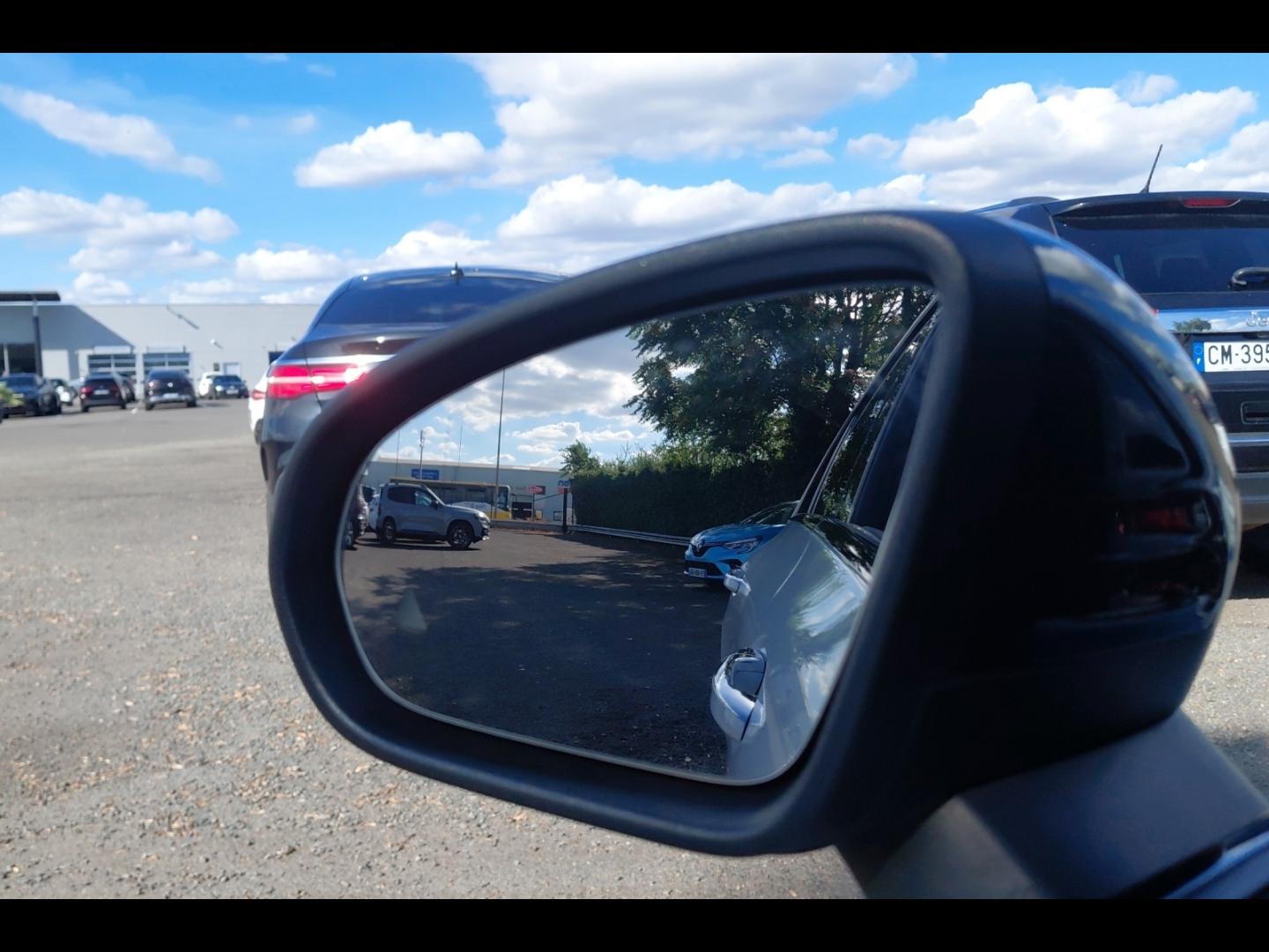 Image MERCEDES-BENZ CLA 200 d 150ch AMG Line 8G-DCT 8cv