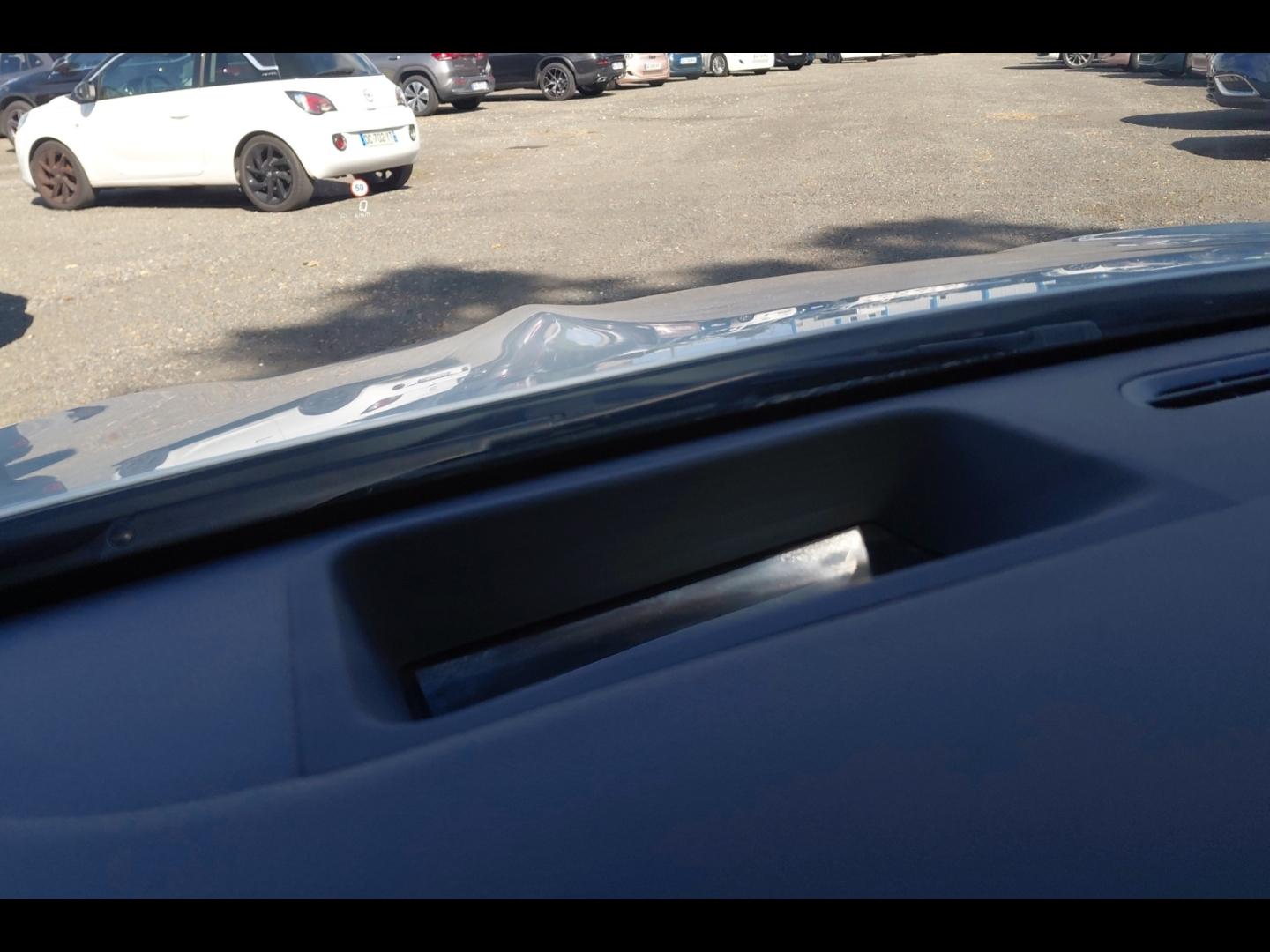 Image MERCEDES-BENZ CLA 200 d 150ch AMG Line 8G-DCT 8cv