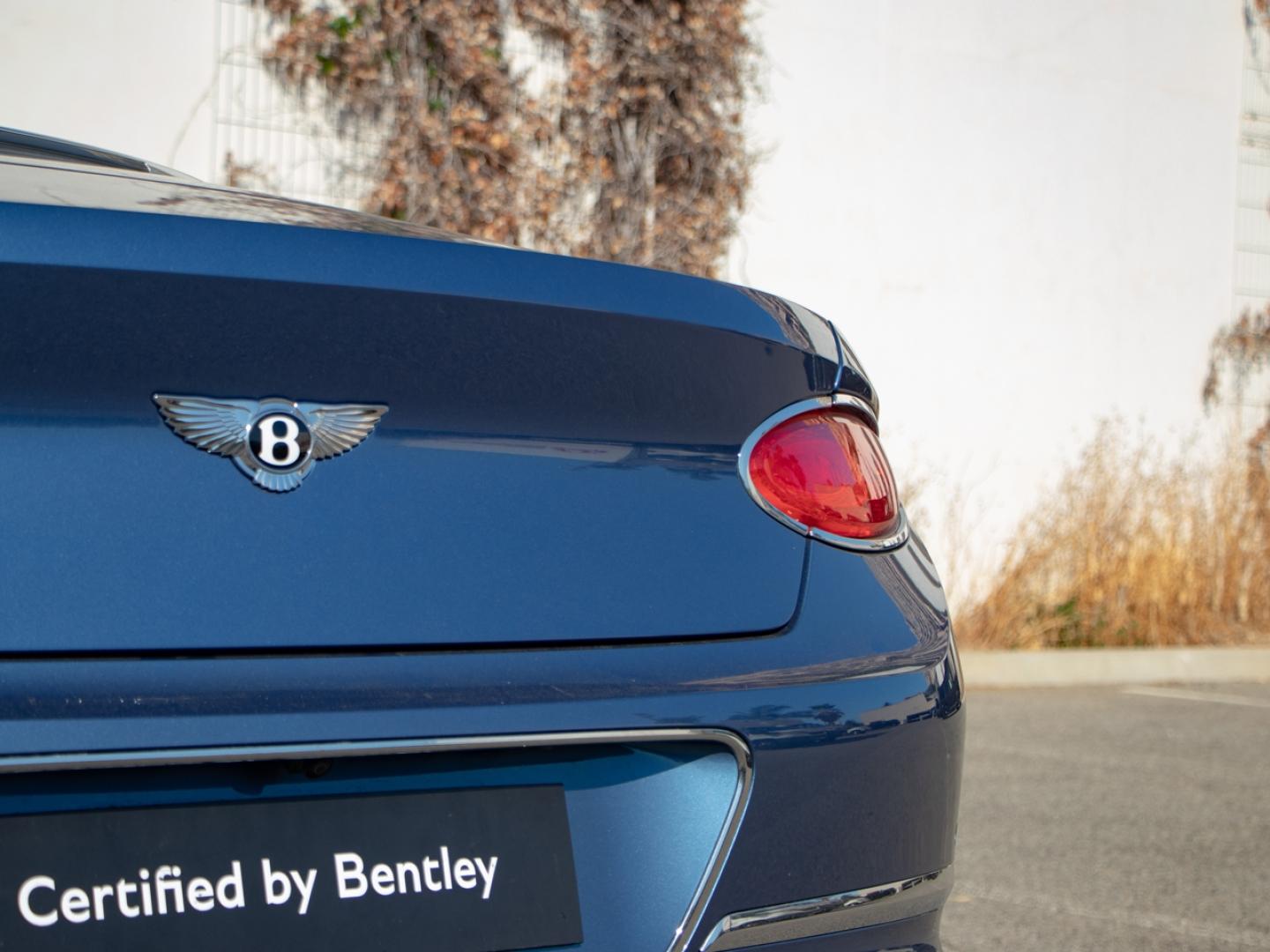 Image BENTLEY GTC Azure V8 4.0 550ch