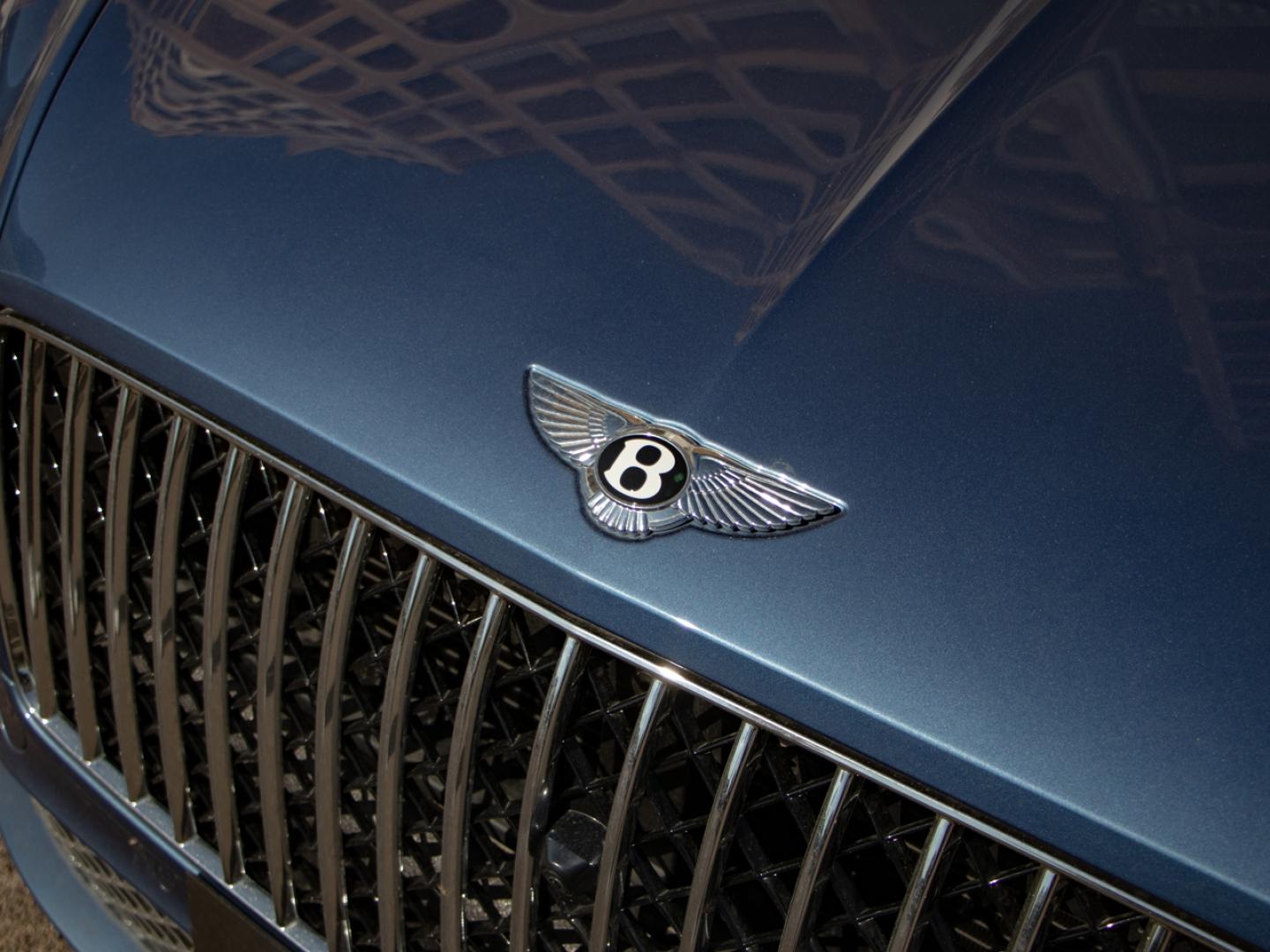 Image BENTLEY GTC Azure V8 4.0 550ch