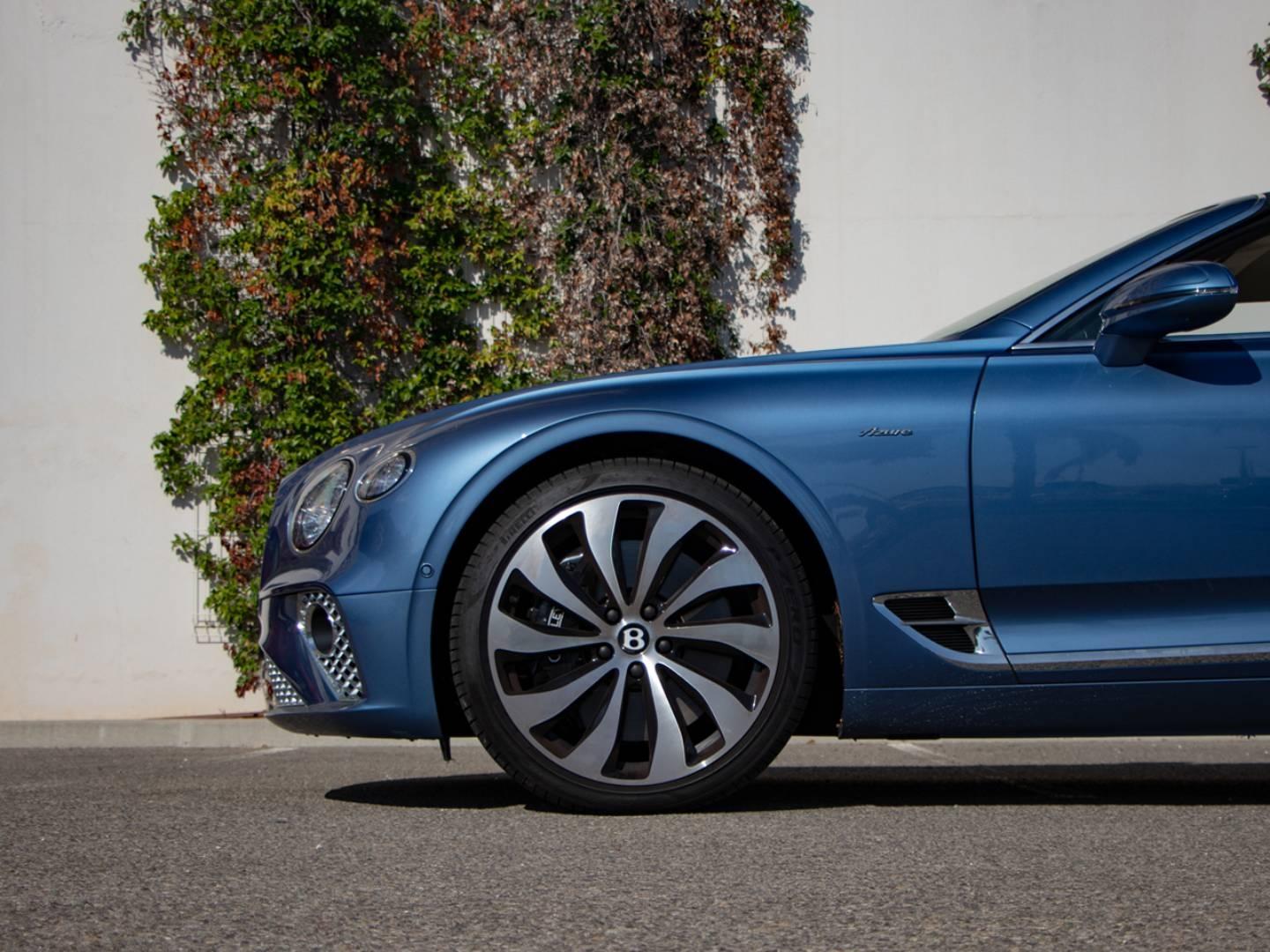Image BENTLEY GTC Azure V8 4.0 550ch