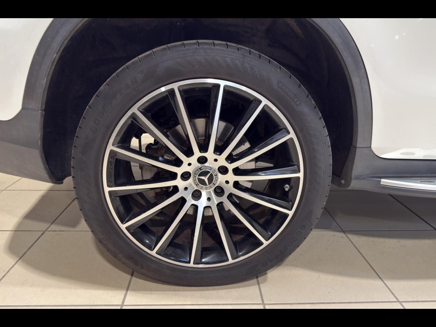 Image MERCEDES-BENZ GLC 300 e 211+122ch AMG Line 4Matic 9G-Tronic Euro6d-T-EVAP-ISC
