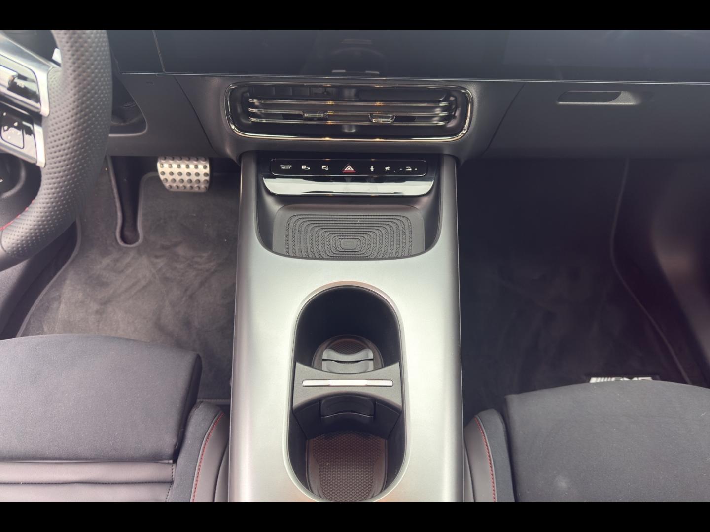 Image MERCEDES-BENZ GLB 250+ EQ 272ch AMG Line